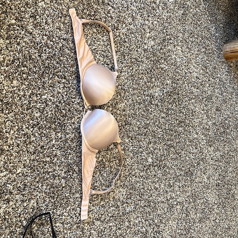 Victorias Secret Miraculous Plunge push-up bra 34B